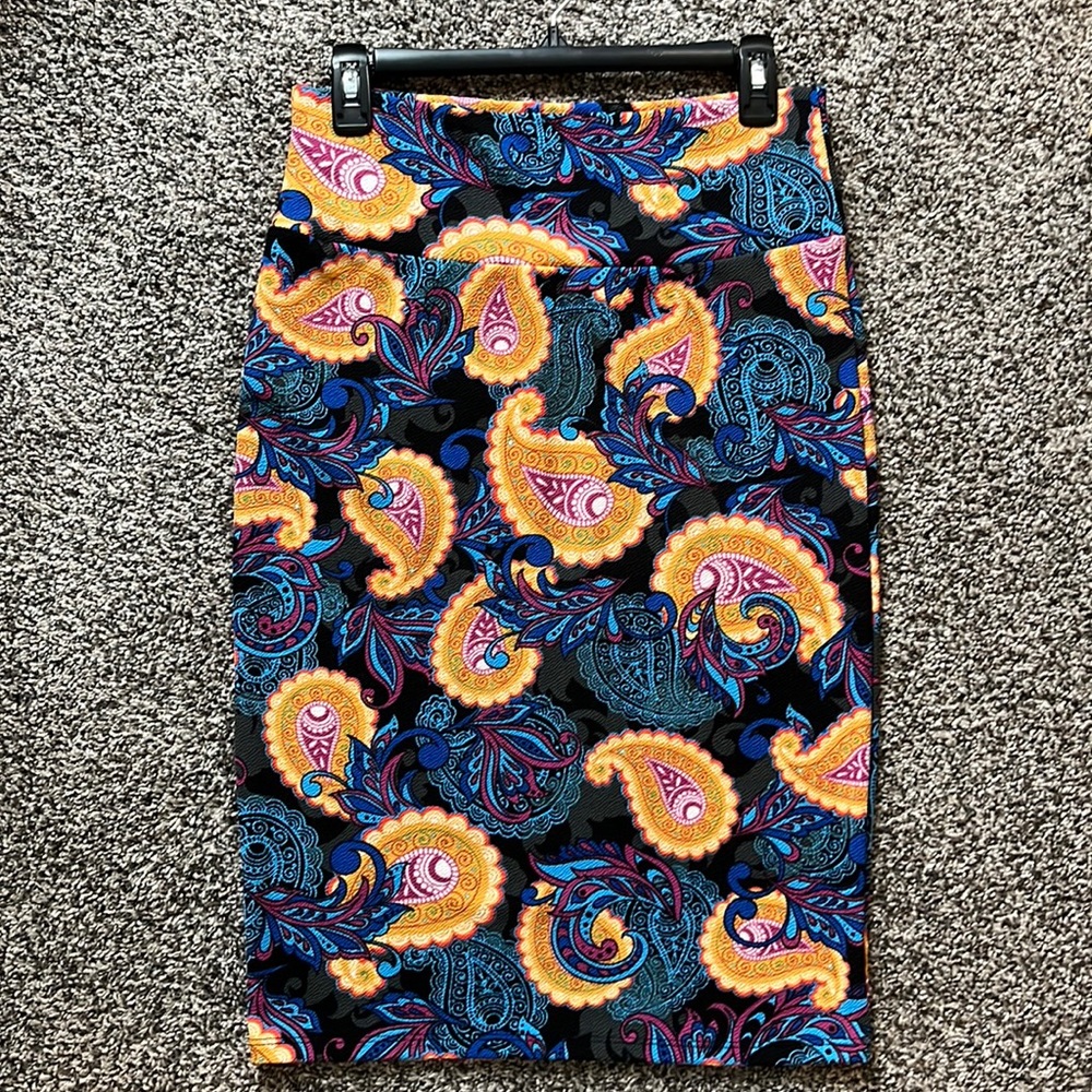 LuLaRoe Cassie skirt - M